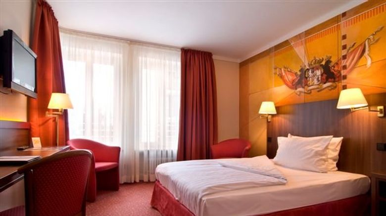 <b>Hotel Koenig Ludwig II Room</b>. Images powered by <a href="https://www.leonardoworldwide.com/" title="Leonardo Worldwide" target="_blank">Leonardo</a>.