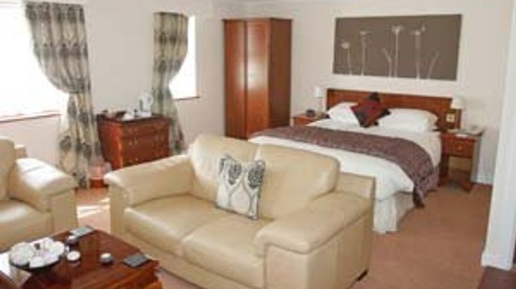 Beaufort Park Hotel Room