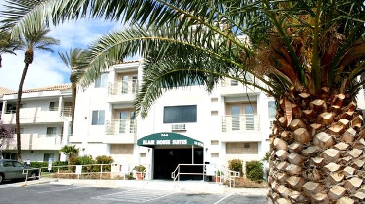 The Rita Suites Exterior