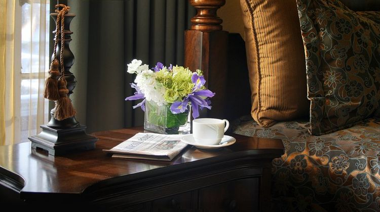Hotel Baker Room