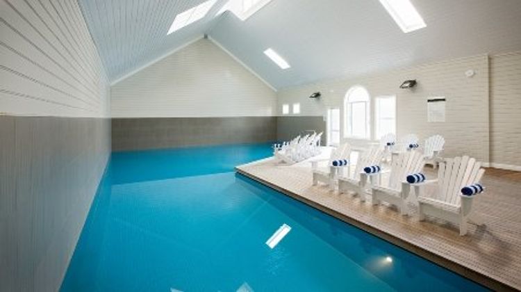 Deep Blue Hotel & Hot Springs Pool