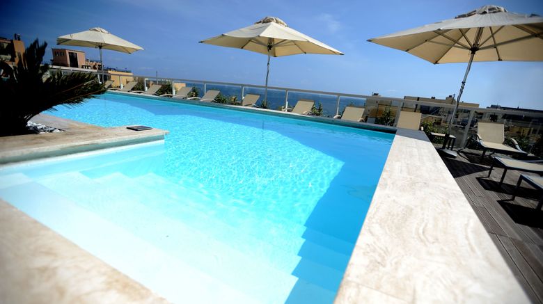 <b>The George Urban Boutique Hotel Pool</b>. Images powered by <a href="https://www.leonardoworldwide.com/" title="Leonardo Worldwide" target="_blank">Leonardo</a>.