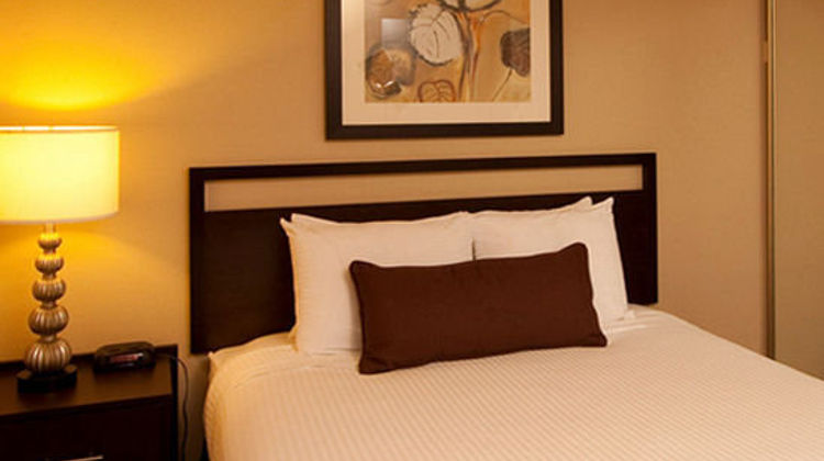 Lakeshore Inn Room