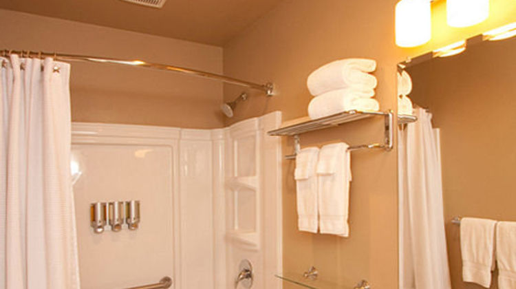 Lakeshore Inn Room