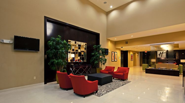 Holiday Inn Mobile - Airport Lobby