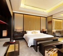 Eadry Royal Garden Hotel Room