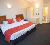 Fernhill Motor Lodge Room