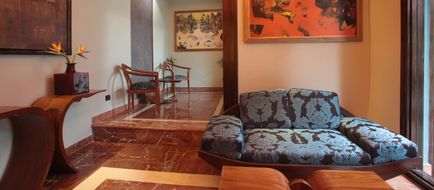 juSTa - The Residence MG Road Lobby