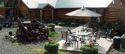 A Taste of Alaska Lodge Exterior