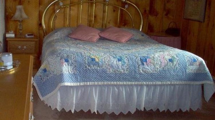 A Taste of Alaska Lodge Room