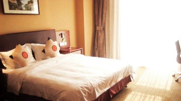Yosemite Hotel Room