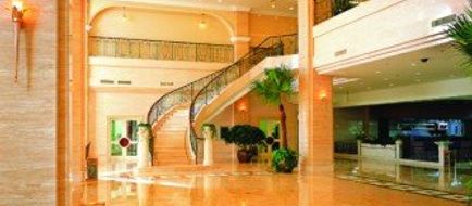 Yosemite Hotel Lobby
