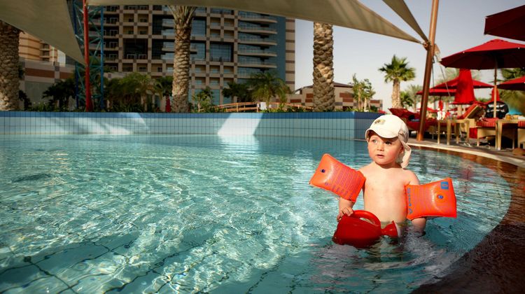 Khalidiya Palace Rayhaan by Rotana Pool