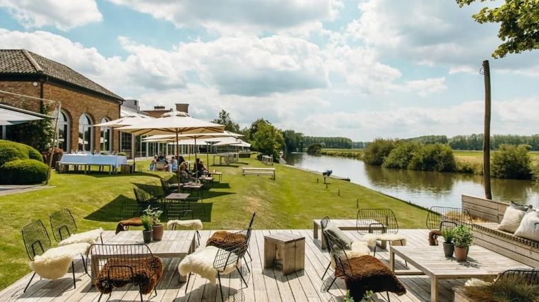 <b>Auberge du Pecheur Hotel-Restaurant Exterior</b>. Images powered by <a href="https://www.leonardoworldwide.com/" title="Leonardo Worldwide" target="_blank">Leonardo</a>.