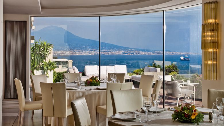 <b>Grand Hotel Vesuvio Restaurant</b>. Images powered by <a href="https://www.leonardoworldwide.com/" title="Leonardo Worldwide" target="_blank">Leonardo</a>.