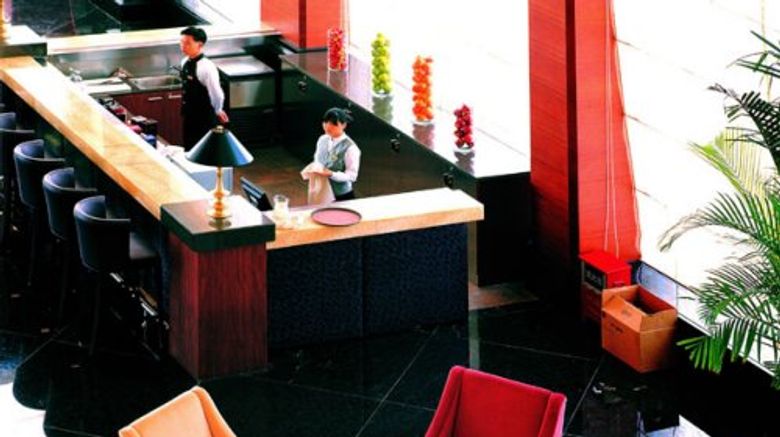 <b>Golden Hotel Lobby</b>. Images powered by <a href="https://www.leonardoworldwide.com/" title="Leonardo Worldwide" target="_blank">Leonardo</a>.