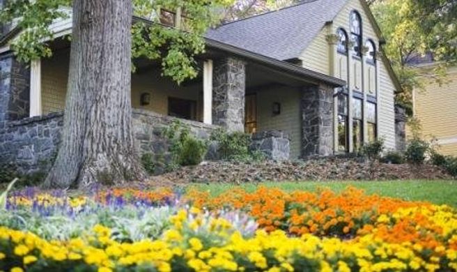 Stonehurst Place Exterior