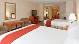 Holiday Inn Express & Suites Kent State Suite