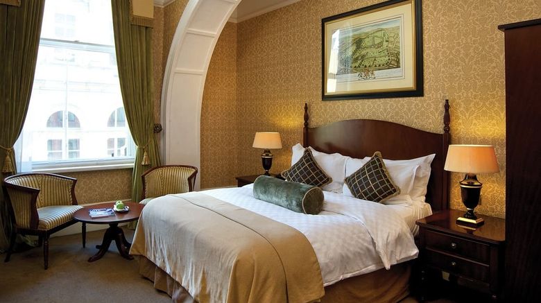 <b>Quebecs The Leeds Town House Room</b>. Images powered by <a href="https://www.leonardoworldwide.com/" title="Leonardo Worldwide" target="_blank">Leonardo</a>.