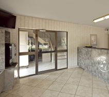 Stay Inn Express Toronto Lobby