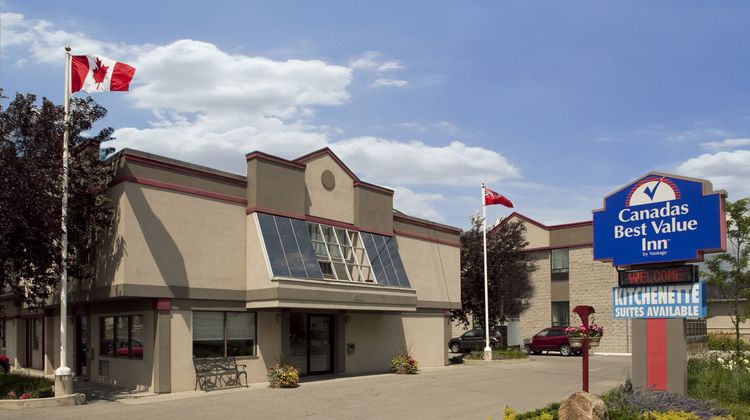 Stay Inn Express Toronto Exterior