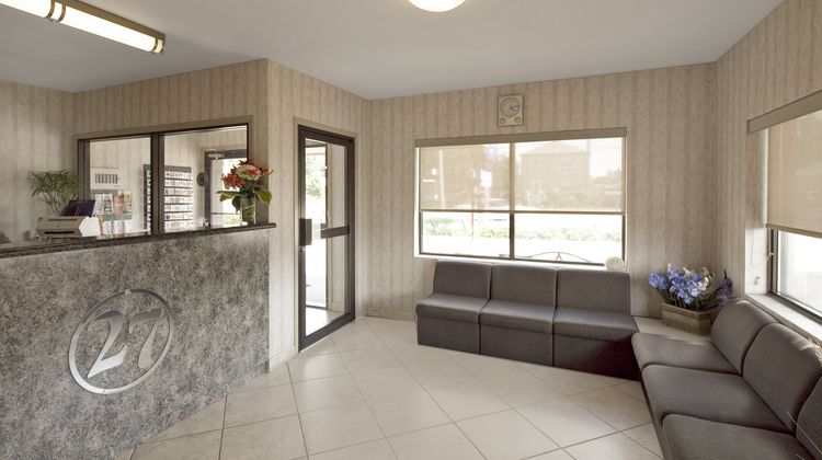 Stay Inn Express Toronto Lobby