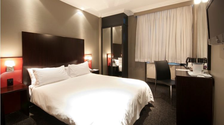 Manhattan Hotel Room