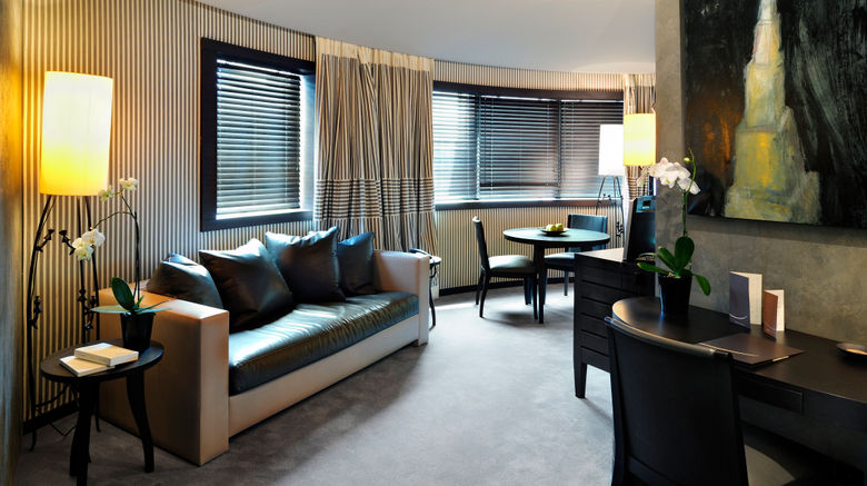 <b>Hotel Square Suite</b>. Images powered by <a href="https://www.leonardoworldwide.com/" title="Leonardo Worldwide" target="_blank">Leonardo</a>.