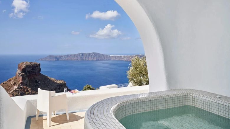 <b>ASTRA Suites Room</b>. Images powered by <a href="https://www.leonardoworldwide.com/" title="Leonardo Worldwide" target="_blank">Leonardo</a>.