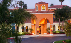 Cortona Inn & Suites Anaheim Resort