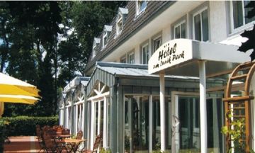 Hotel Am Lunik Park