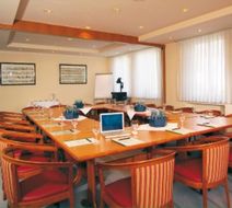 Hotel Am Lunik Park Meeting