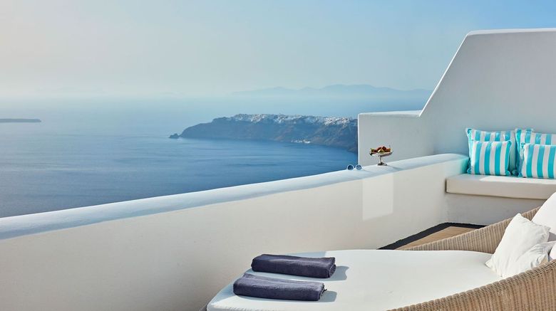 <b>ASTRA Suites Room</b>. Images powered by <a href="https://www.leonardoworldwide.com/" title="Leonardo Worldwide" target="_blank">Leonardo</a>.