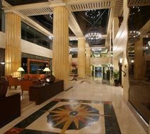 The Heritage Hotel Manila Lobby