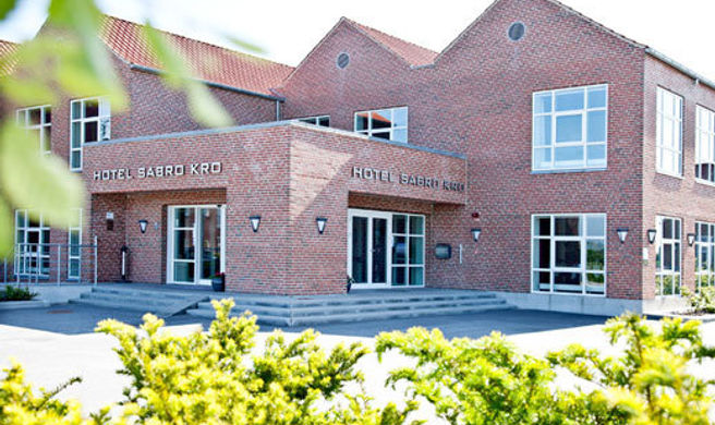 Hotel Sabro Kro Exterior