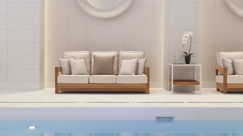 <b>Rosewood Hotel Georgia Pool</b>. Images powered by <a href="https://www.leonardoworldwide.com/" title="Leonardo Worldwide" target="_blank">Leonardo</a>.