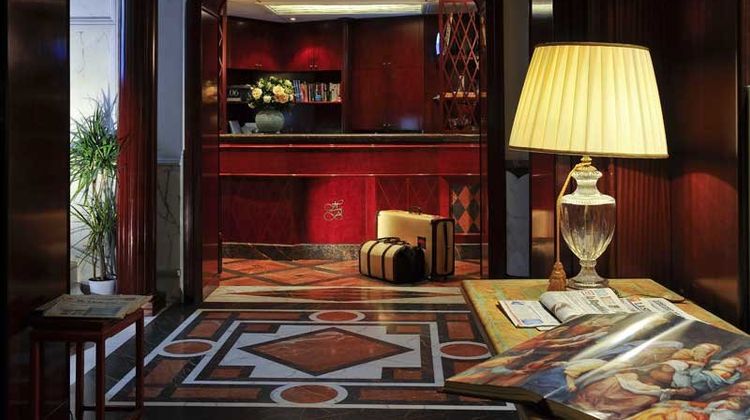 Hotel Britannia Lobby