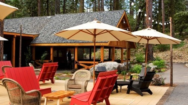 Evergreen Lodge Exterior