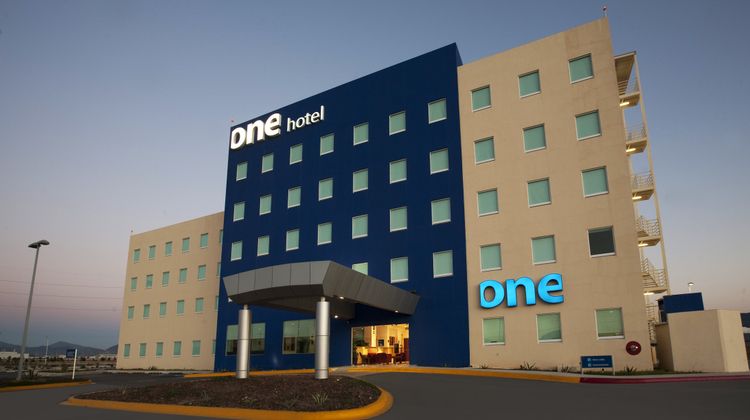 One Saltillo Derramadero Exterior