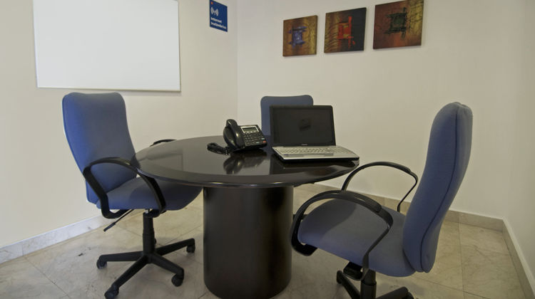One Toluca Aeropuerto Meeting