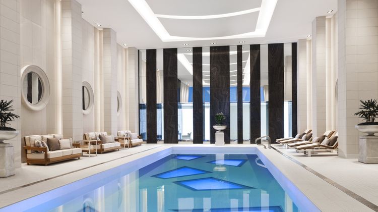 Rosewood Hotel Georgia Pool