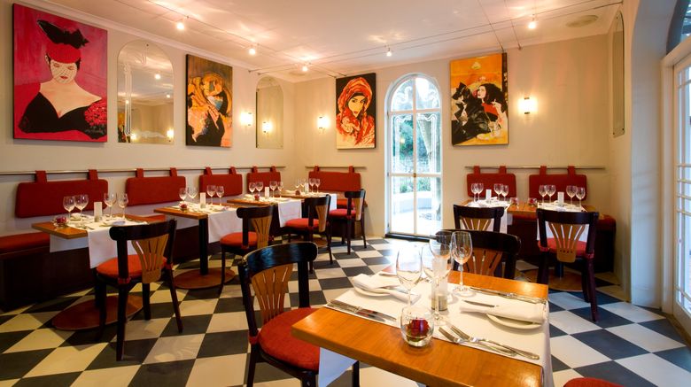 <b>Grande Roche Hotel Restaurant</b>. Images powered by <a href="https://www.leonardoworldwide.com/" title="Leonardo Worldwide" target="_blank">Leonardo</a>.