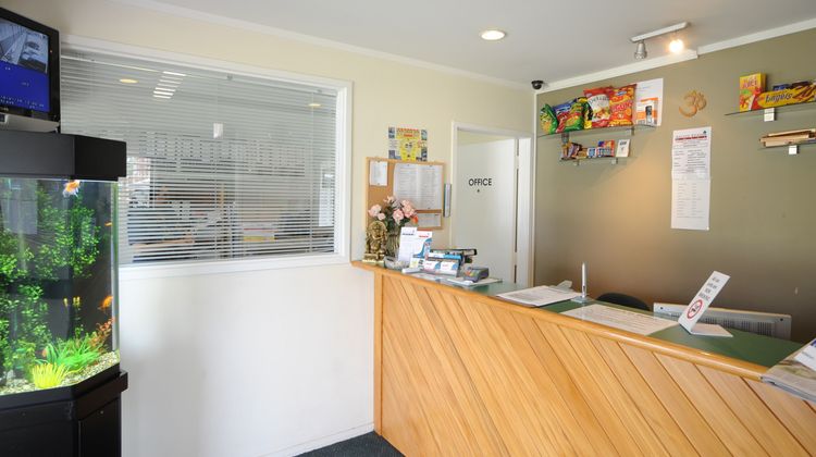 Ascot Epsom Motel Lobby