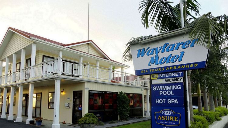 Wayfarer Motel Exterior