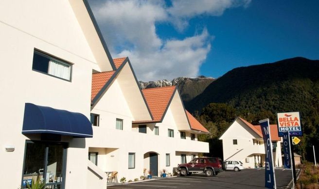 Bella Vista Motel Fox Glacier Exterior