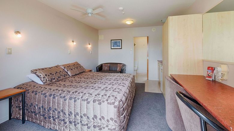 <b>Bella Vista Motel Napier Room</b>. Images powered by <a href="https://www.leonardoworldwide.com/" title="Leonardo Worldwide" target="_blank">Leonardo</a>.