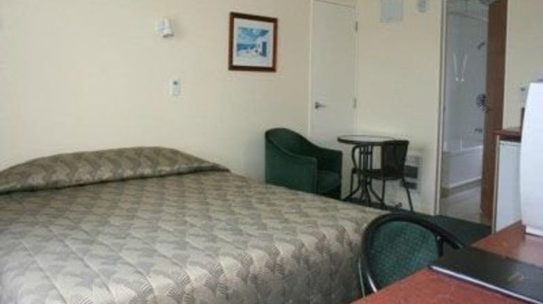 <b>Bella Vista Motel Hokitika Room</b>. Images powered by <a href="https://www.leonardoworldwide.com/" title="Leonardo Worldwide" target="_blank">Leonardo</a>.
