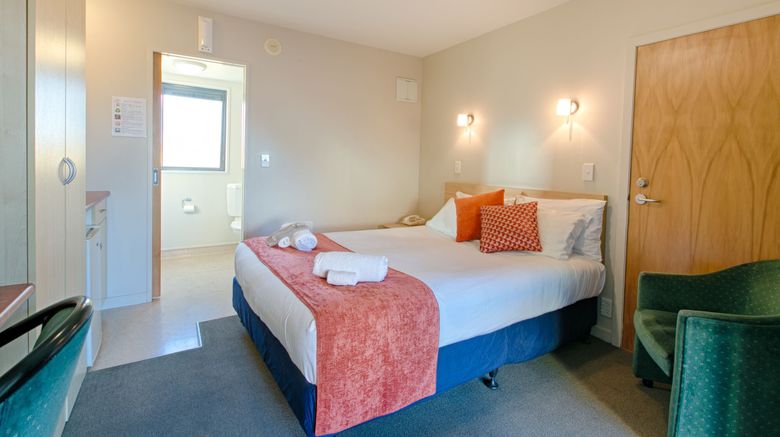 <b>Bella Vista Motel Blenheim Room</b>. Images powered by <a href="https://www.leonardoworldwide.com/" title="Leonardo Worldwide" target="_blank">Leonardo</a>.