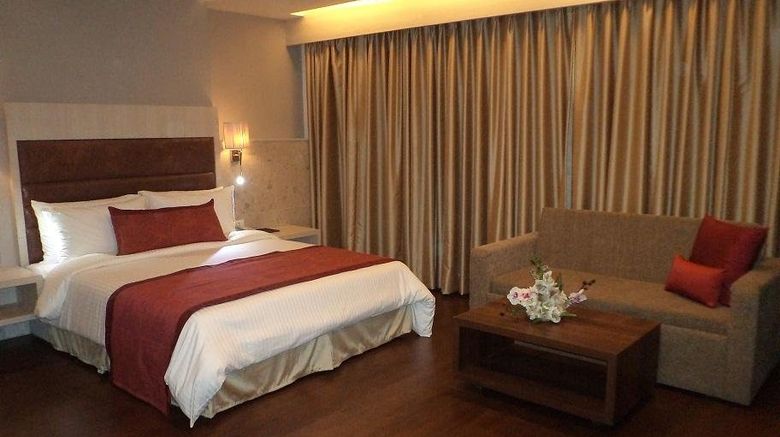<b>Mahagun Sarovar Portico Room</b>. Images powered by <a href="https://www.leonardoworldwide.com/" title="Leonardo Worldwide" target="_blank">Leonardo</a>.