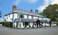 The Cedars Hotel & Restaurant